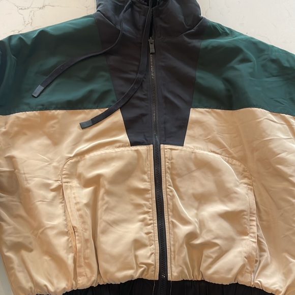 RARE - ALO COLORBLOCKED LINED BOMBER - Picture 2 of 6